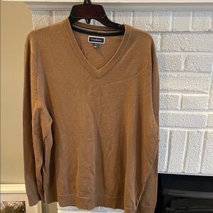 Club Room Men's Tan V-Neck Sweater